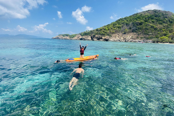 Discover Hon Cau Island, Con Dao Tour - photo 2